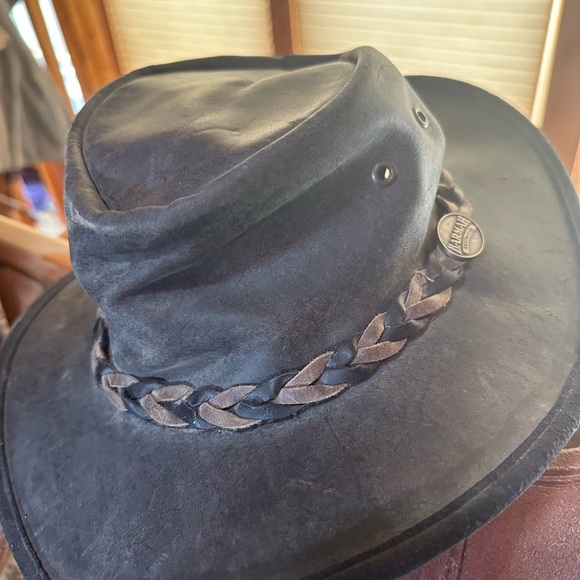 Outback hat - Picture 3 of 5